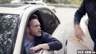 Kuuma tyttö imi kyrpää ja nussi niin kovaa, tiukka pillu