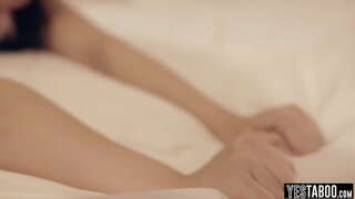 گندی نوجوان ربیبہ وٹنی رائٹ ایک شرارتی اتارنا lil slut کے لئے