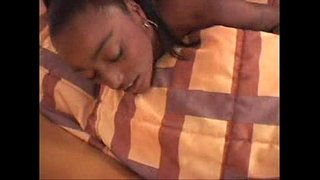 Orang negro College Gadis mendapat fucked di Hotel di Amatur Buatan sendiri Video Porno