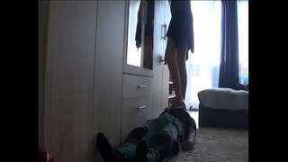 Βαρύ το βήμα ποδοπατούν