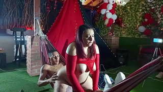 ˂�의 가장 친한 친구는 그녀가 모텔에서 섹스를 나에게 제안하고 나에게 휴대 전화를 준 매우 뜨거운 엄마가