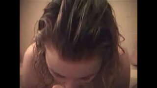 Хатыны Дебби Глотает