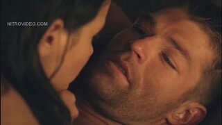 Â�トリーナの法律ヌードとの戦闘のコック