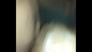 TIANICA ခြည်ပဳခ်က္အ TITFUCKING နို့စို့နှင့် DOGGYSTYLE