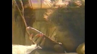 آشلي دن يجعل الرجل البوب الكبير في سيدة في الزرقاء