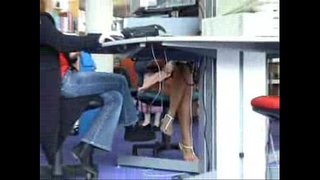 ̆�직한 라이브러리 upskirt