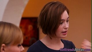 مفلس في سن المراهقة مثلية لعق