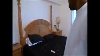 Cam-chwaer yn dod adref