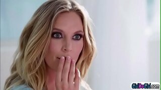 Stepmom Mona mësuar AJ shiringë teknikat