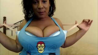 ���ੋਟੀ ਅਤੇ ਵੱਡੀ ਛਾਤੀ ਵਾਲੀ Caramel Kitten!