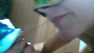 Ginang pagsigam sa bibig ng lalaki at sa paggawa ng kanya lunukin ito