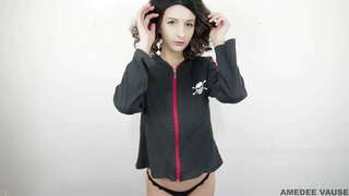 Шоў мігцяць сісек (бясплатнае поўнае відэа) - AmedeeVause