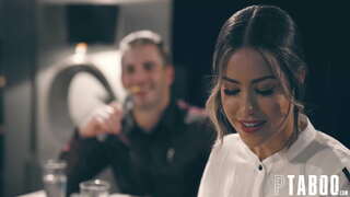 ���ुद्ध निषेध - अलीना