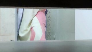 Сястра з marquinha сэксі запісваецца прымае ванну без яго ведама