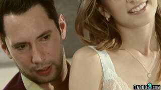 Skinny figliastra utilizzato dal suo patrigno perverso