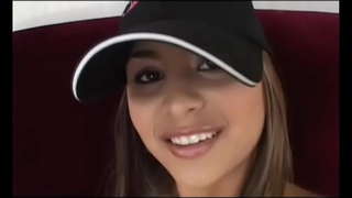 Fermosa moza morena bebé con alegre tits e inclinación ollos Michelle Maylene gusta de andar de gran pau de todo o mundo coñecido fucker &#039; Manuel Ferrera