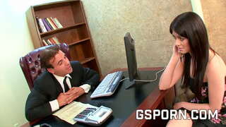 ̄�시한 갈색 머리 사무 섹시한중년여성 엿 열심히 얼굴을 겸